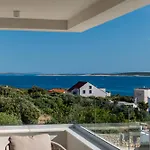 Sempreviva And Salvia - Sea View Luxury Retreats Villa Mandre