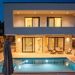Sempreviva And Salvia - Sea View Luxury Retreats