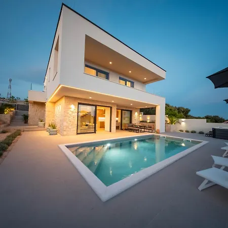Вилла Sempreviva And Salvia - Sea View Luxury Retreats